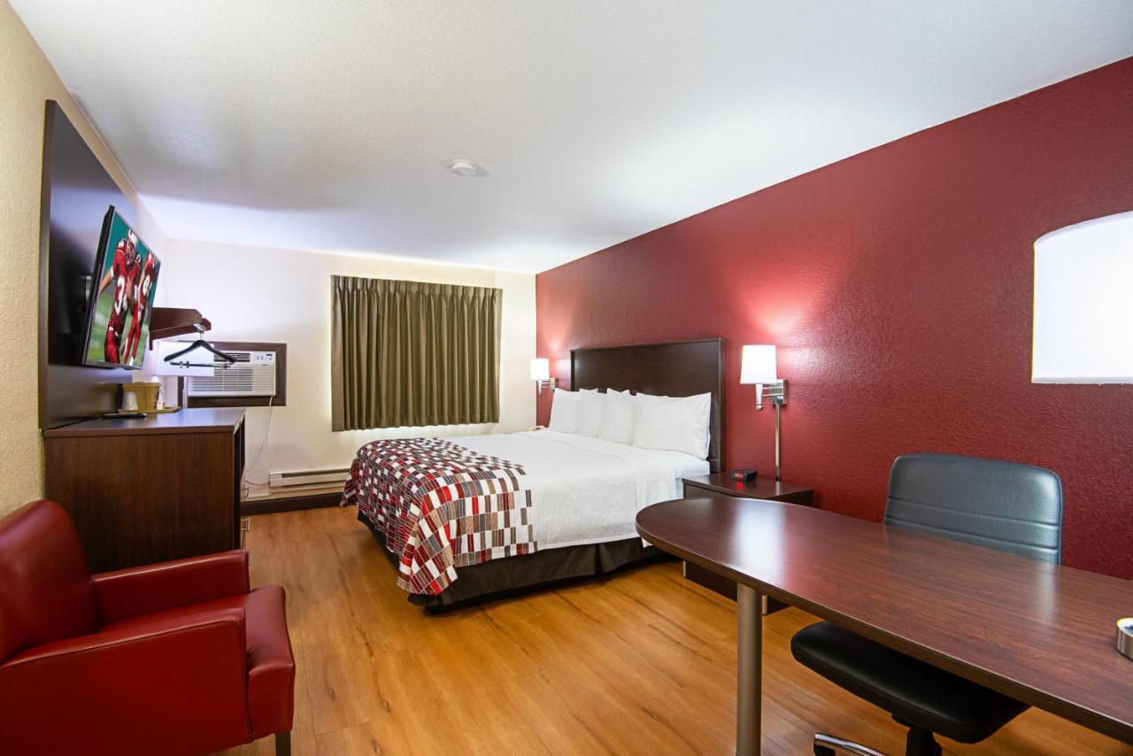 Red Roof Motel 2*