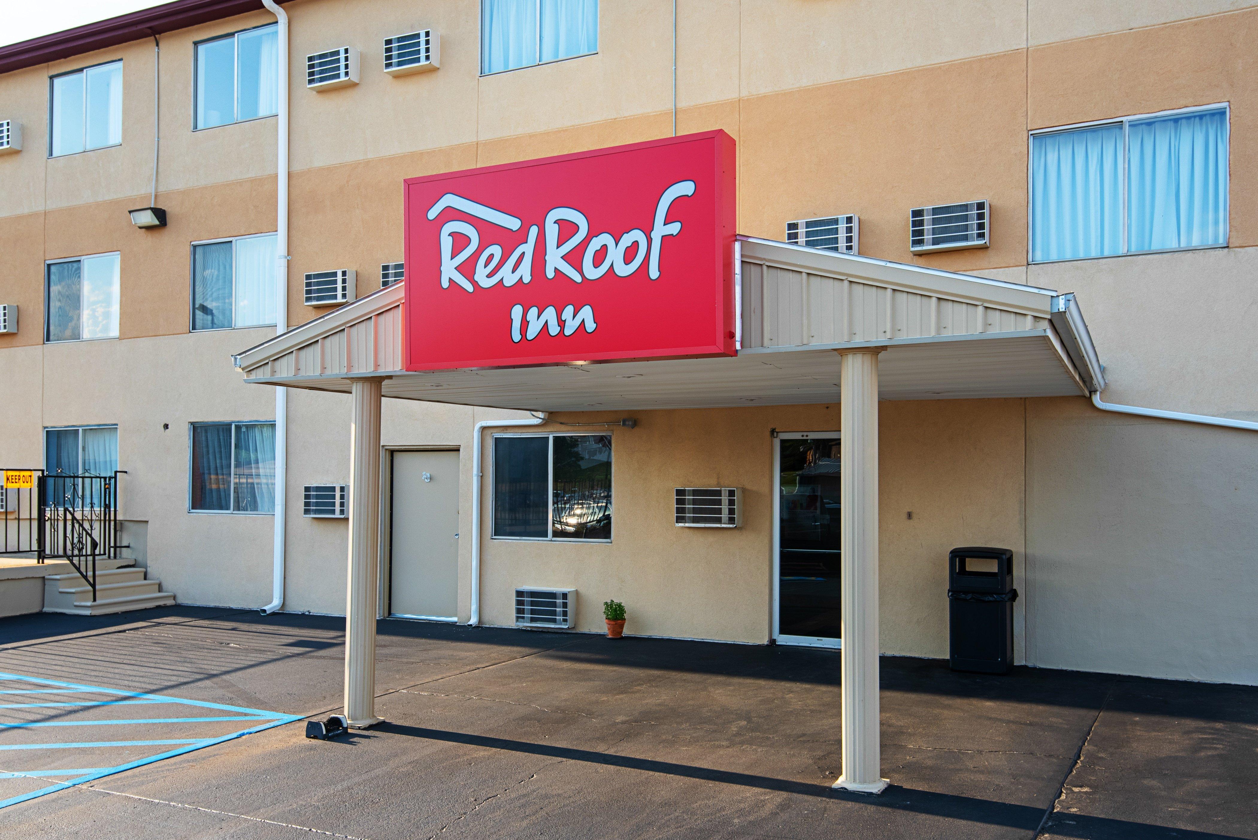 Red Roof 2*