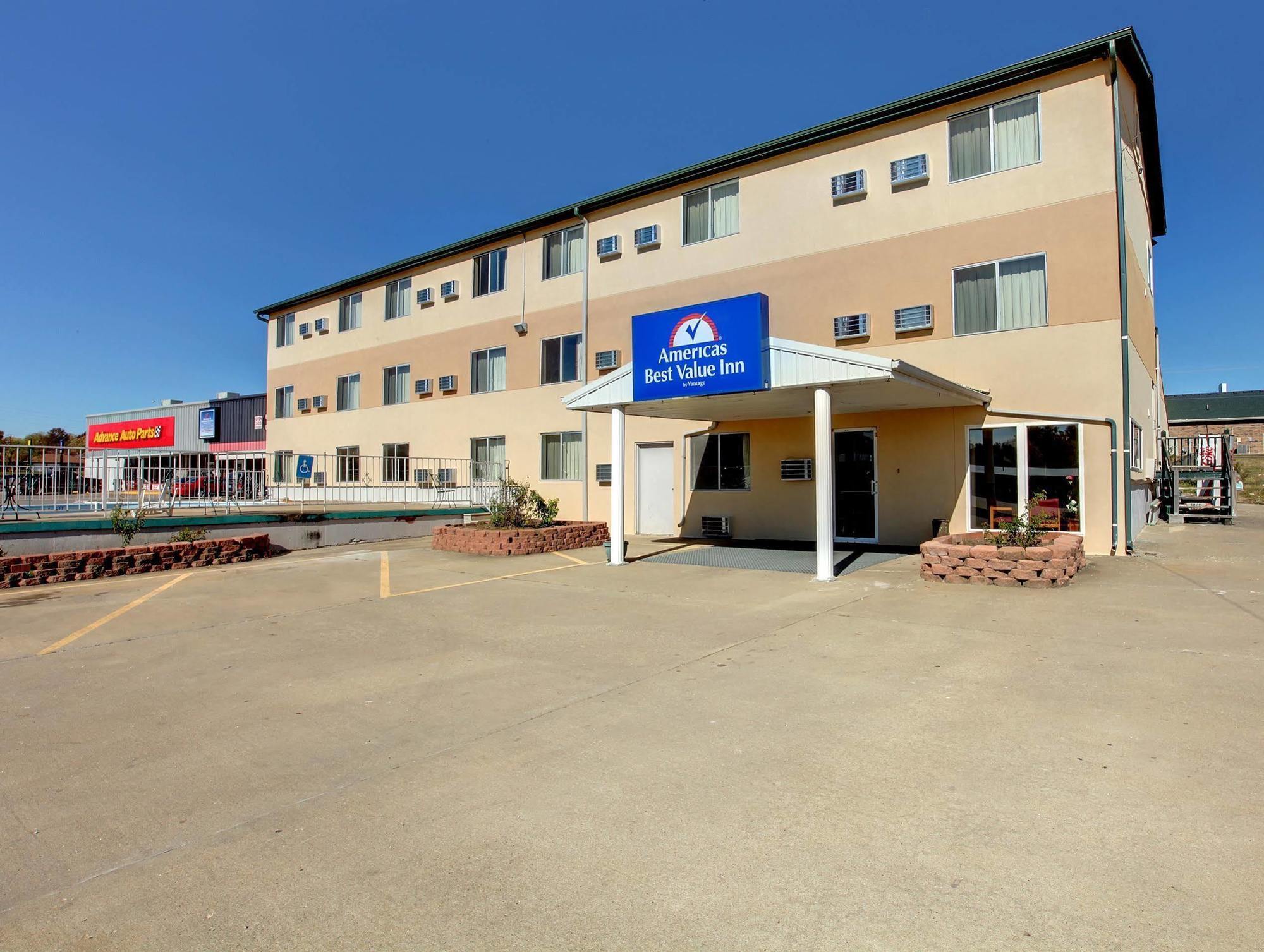 Motel Red Roof