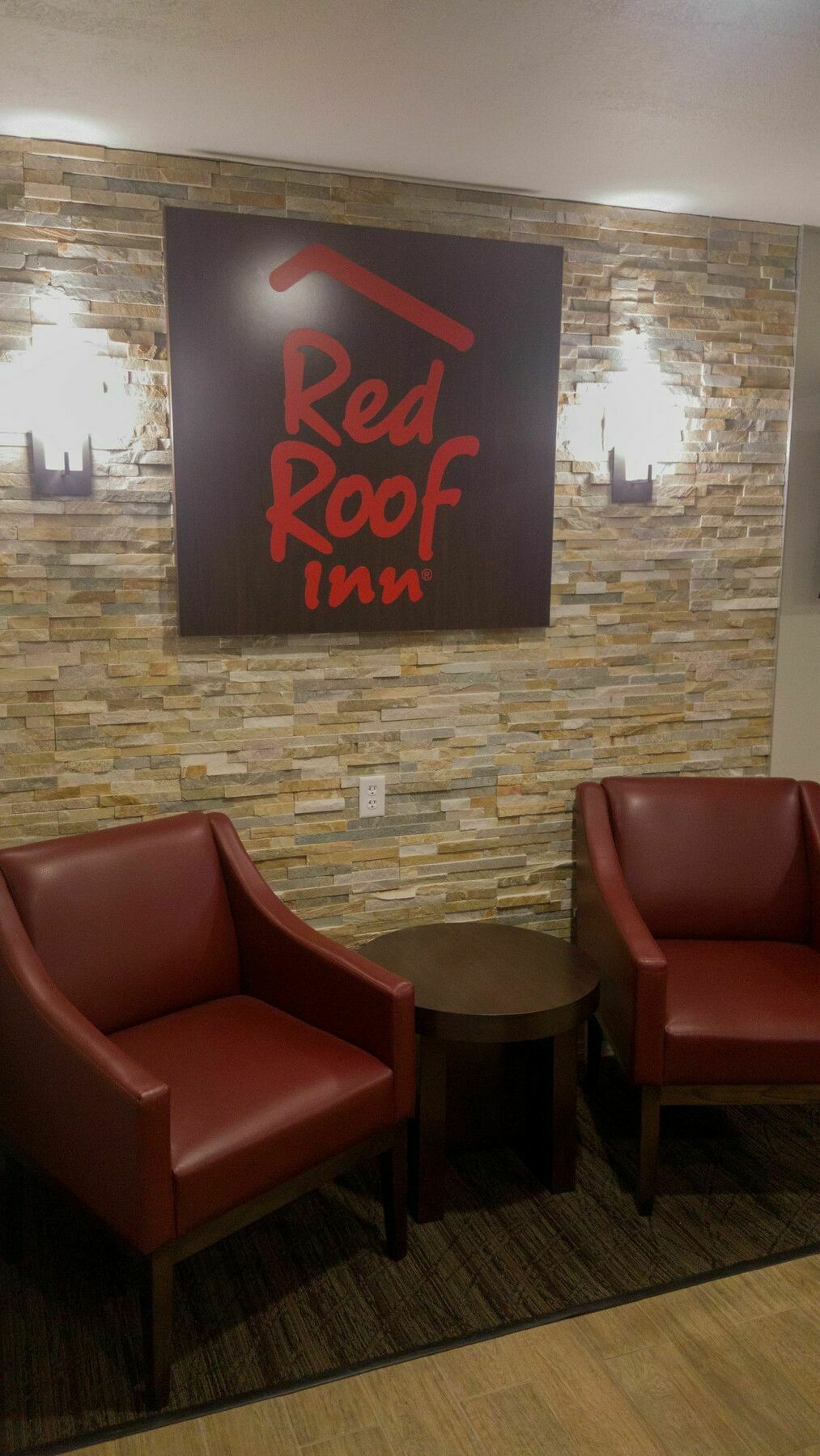 Red Roof Cameron