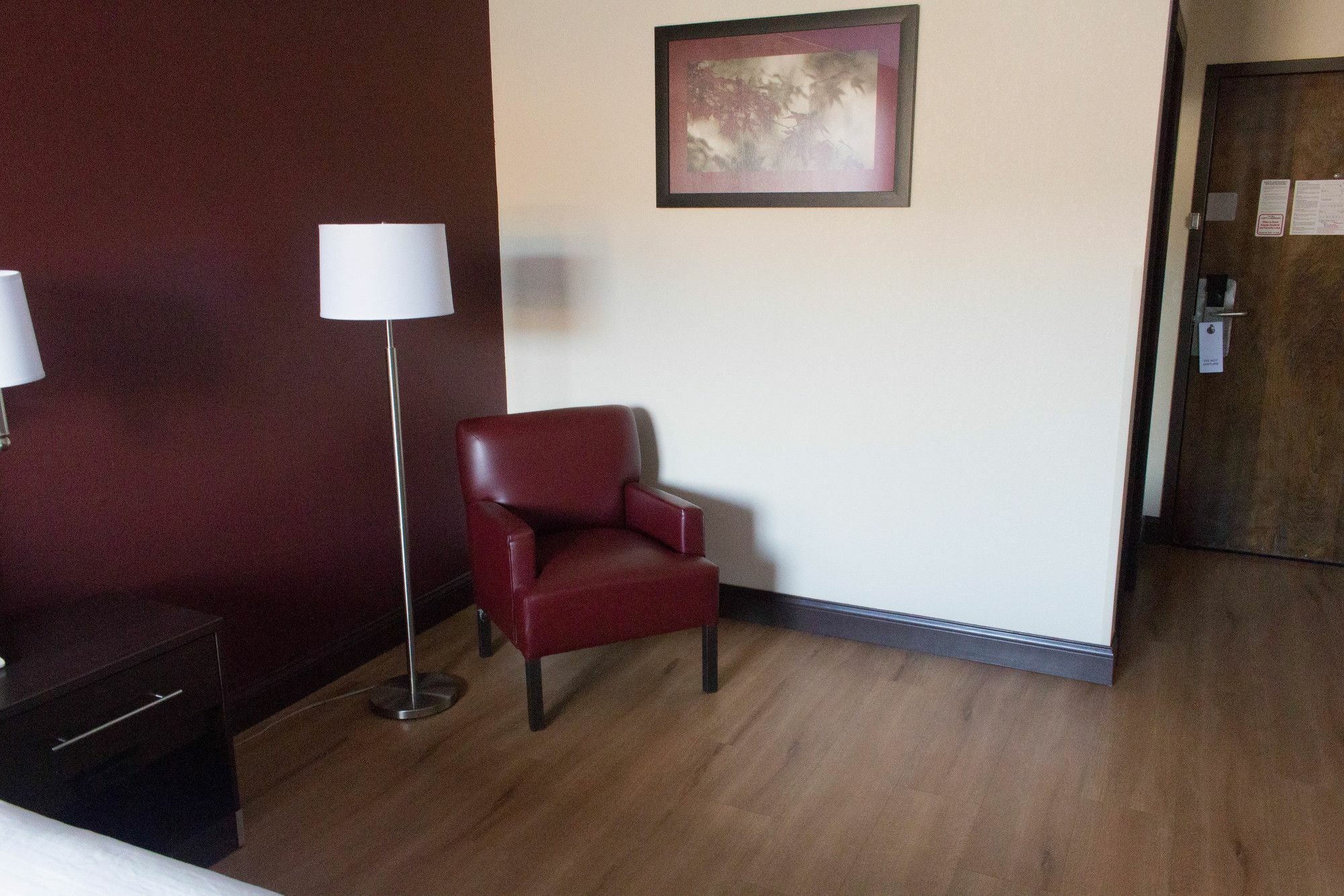Motel Red Roof 2*